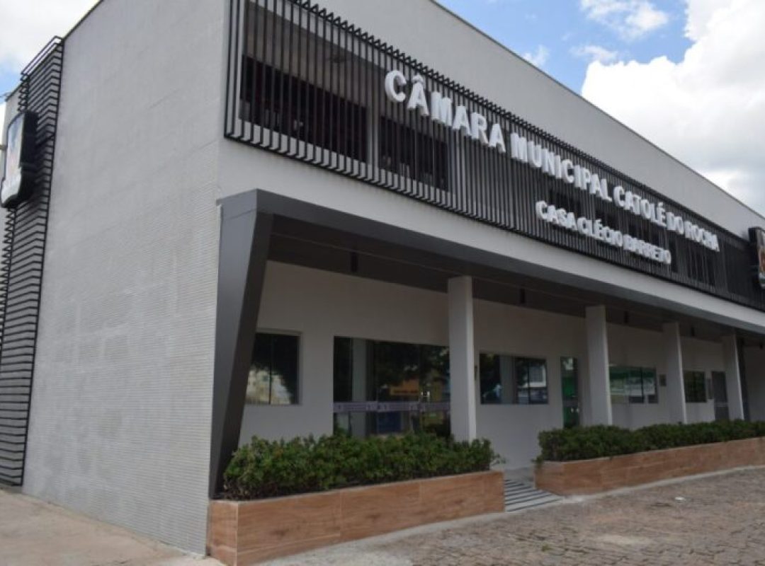 Camara-Municipal-de-Catole-do-Rocha-768x512